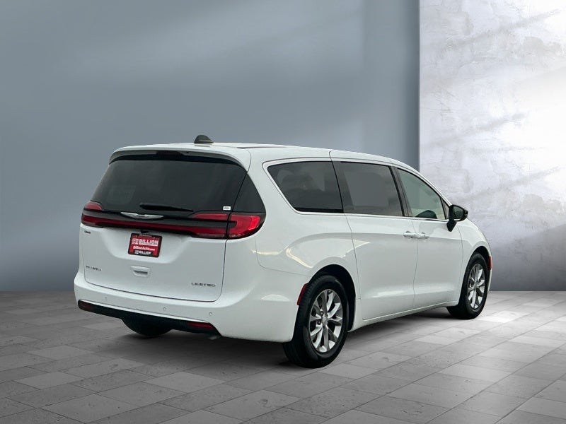 2026 Chrysler Pacifica Limited
