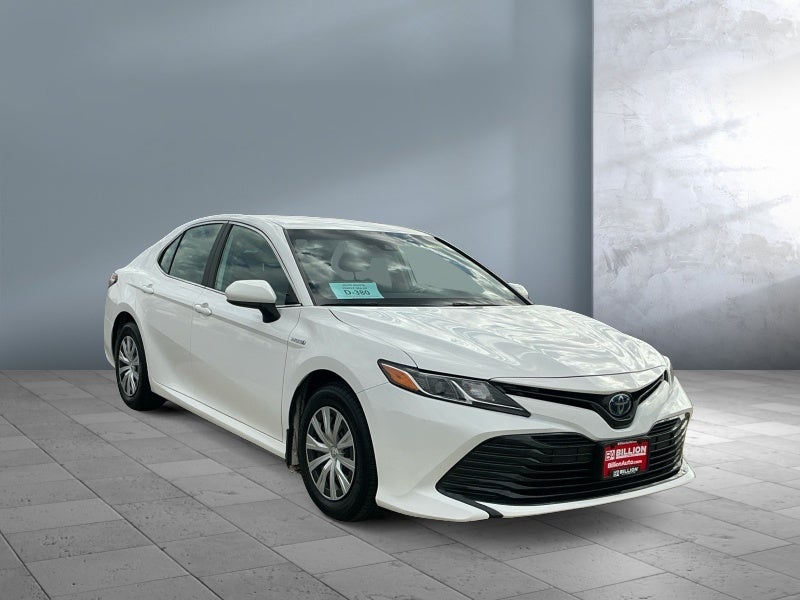 2020 Toyota Camry Hybrid LE