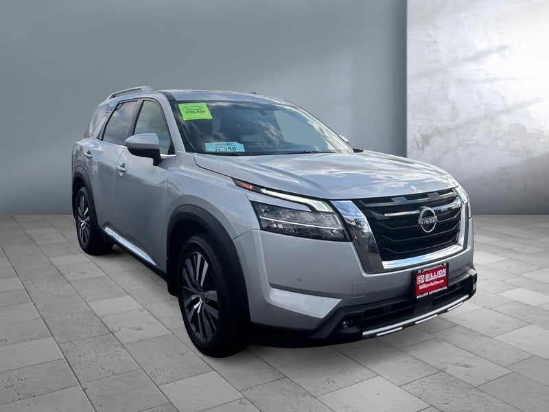 2022 Nissan Pathfinder Platinum