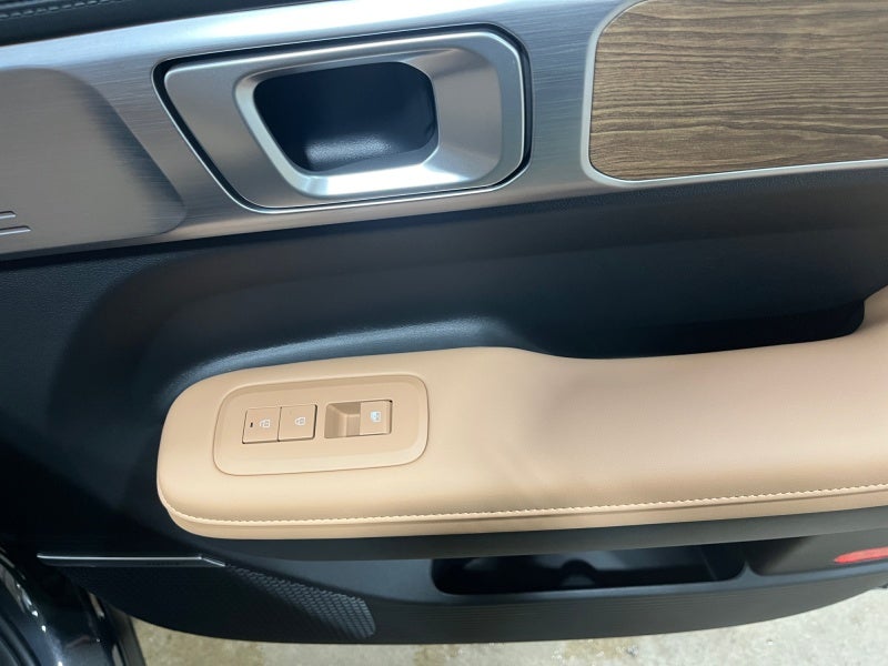2027 Hyundai SANTA FE HYBRID Limited 7P