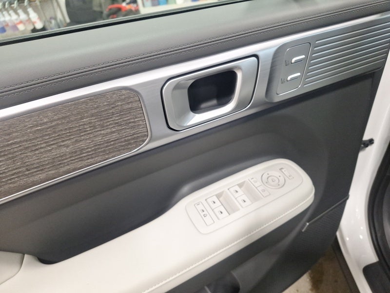 2027 Hyundai SANTA FE Limited 7P