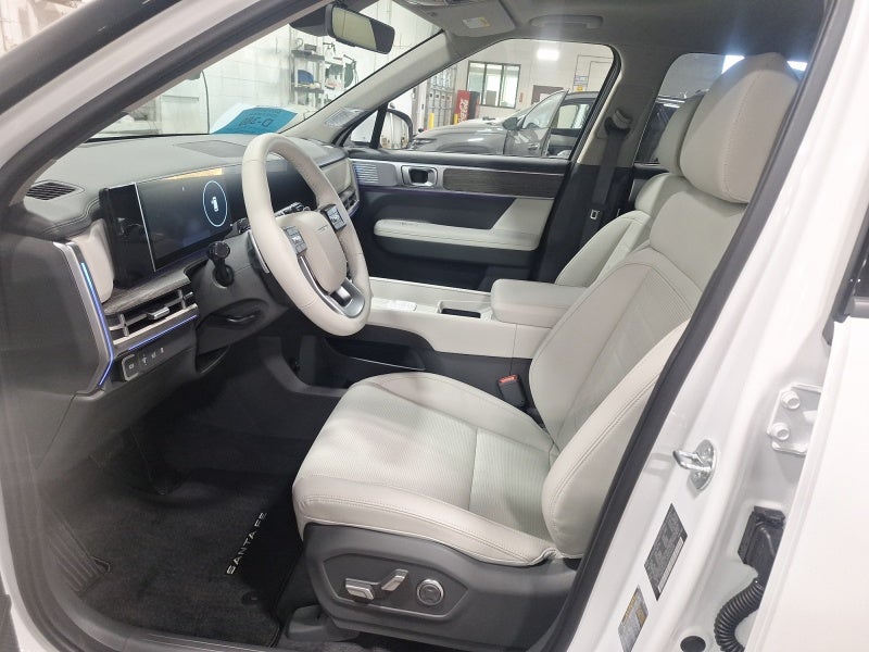 2027 Hyundai SANTA FE Limited 7P