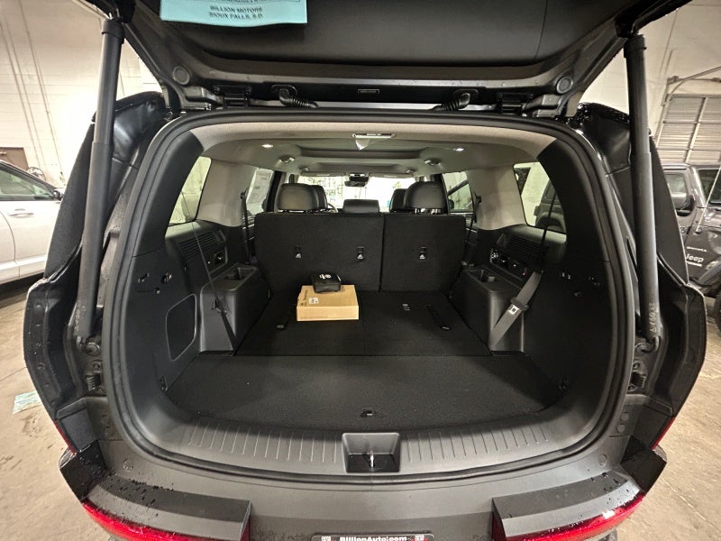 2027 Hyundai SANTA FE Limited 7P