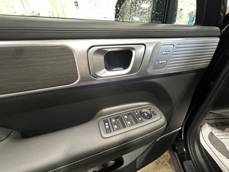 2027 Hyundai SANTA FE Limited 7P