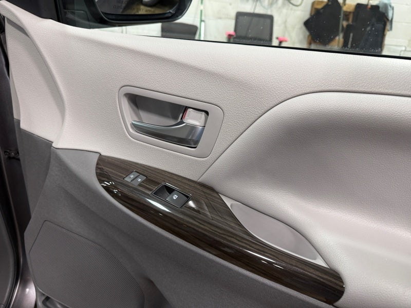 2019 Toyota Sienna XLE Premium