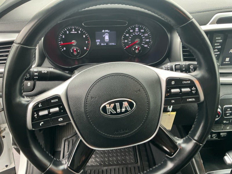 2020 Kia Sorento LX