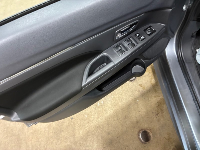 2025 Mitsubishi Outlander Sport SE