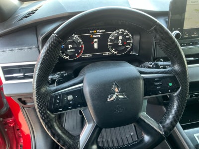 2023 Mitsubishi Outlander SE Special Edition