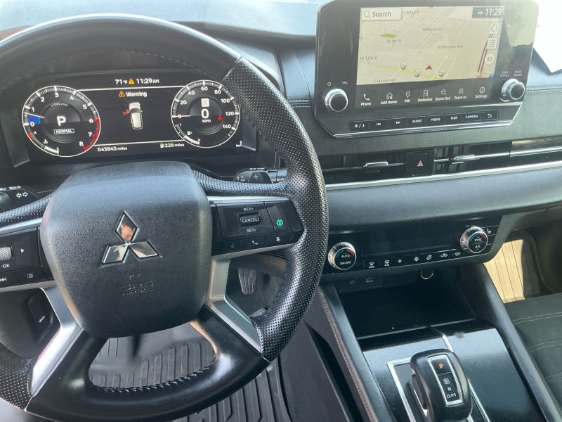 2023 Mitsubishi Outlander SE Special Edition