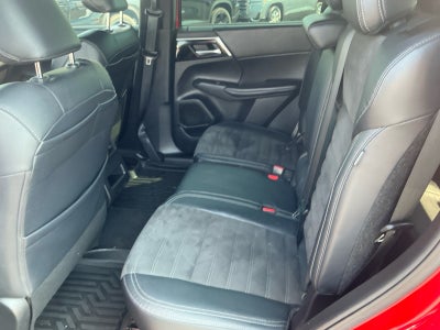 2023 Mitsubishi Outlander SE Special Edition