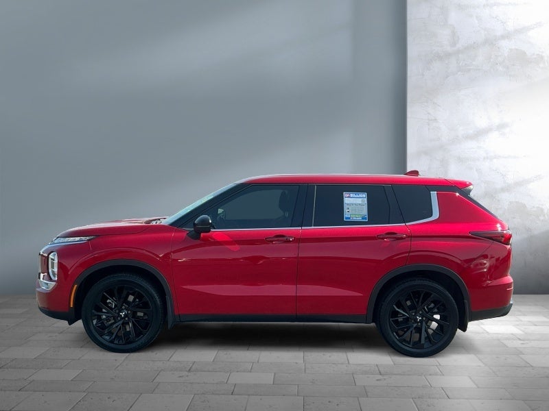 2023 Mitsubishi Outlander SE Special Edition