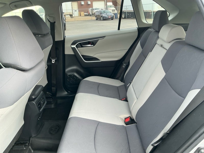 2020 Toyota RAV4 Hybrid XLE