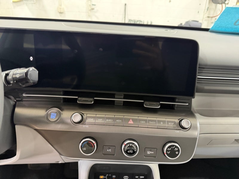 2027 Hyundai KONA SE