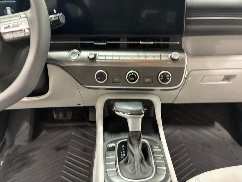 2025 Hyundai KONA SE