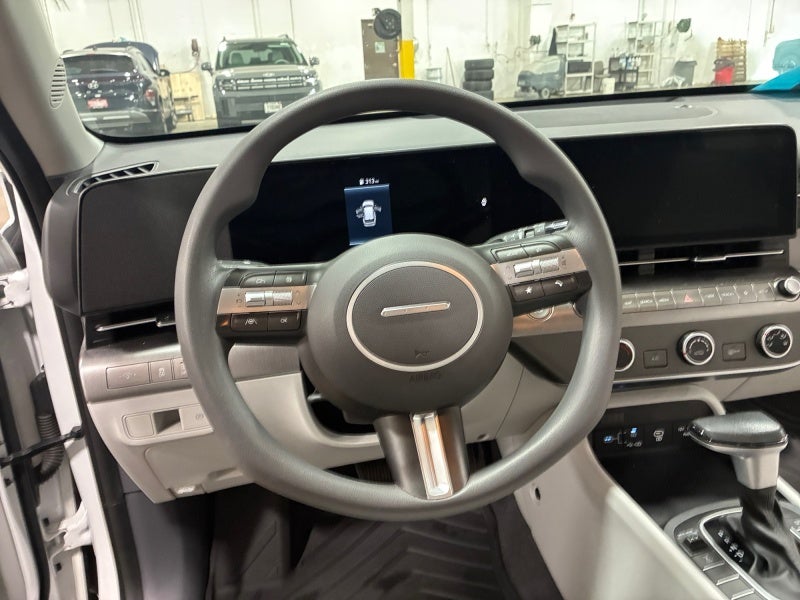 2025 Hyundai KONA SE