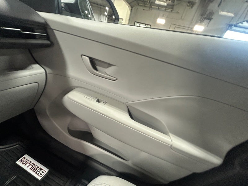 2024 Hyundai KONA SE