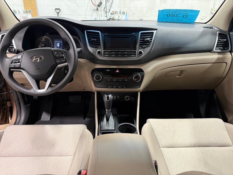 2016 Hyundai TUCSON SE