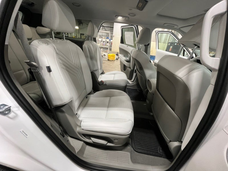 2027 Hyundai PALISADE HYBRID SEL Premium 7P