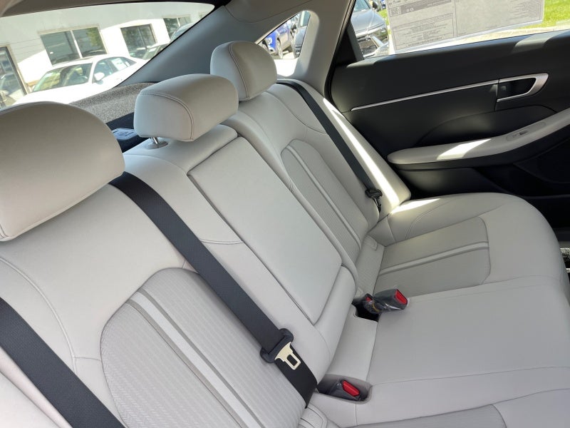 2025 Hyundai SONATA HYBRID SEL