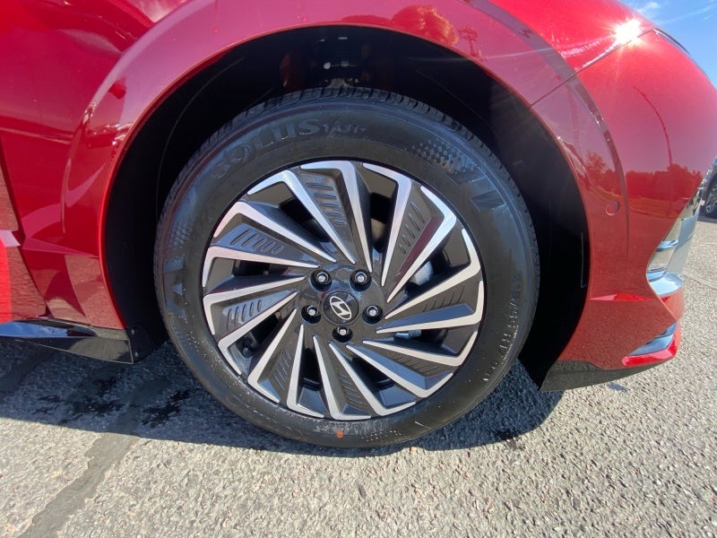 2025 Hyundai SONATA HYBRID Limited