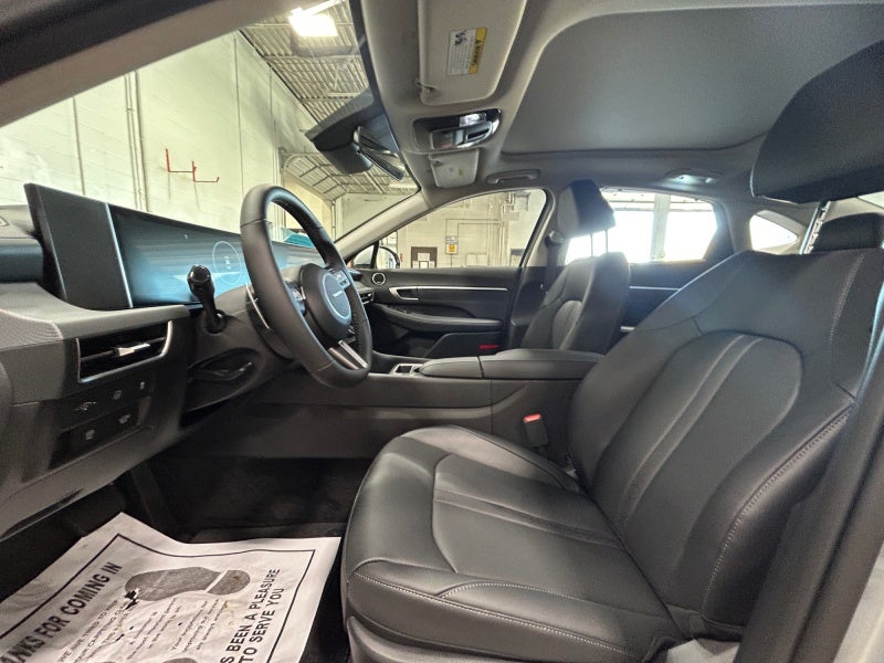 2027 Hyundai SONATA HYBRID Limited