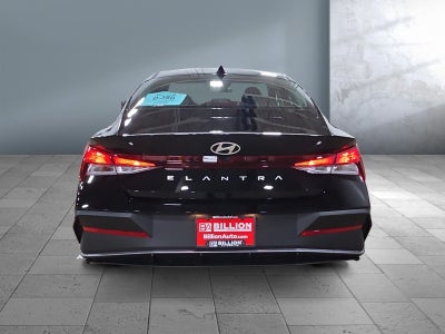 2026 Hyundai ELANTRA SE