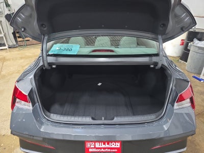 2026 Hyundai ELANTRA SE