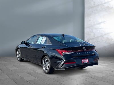2025 Hyundai ELANTRA Limited