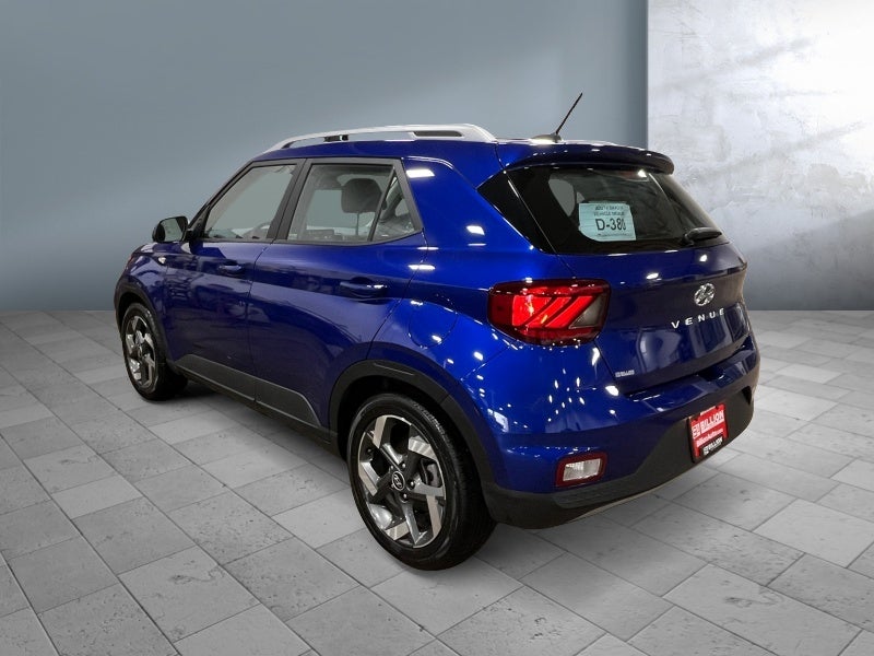 2023 Hyundai VENUE SEL