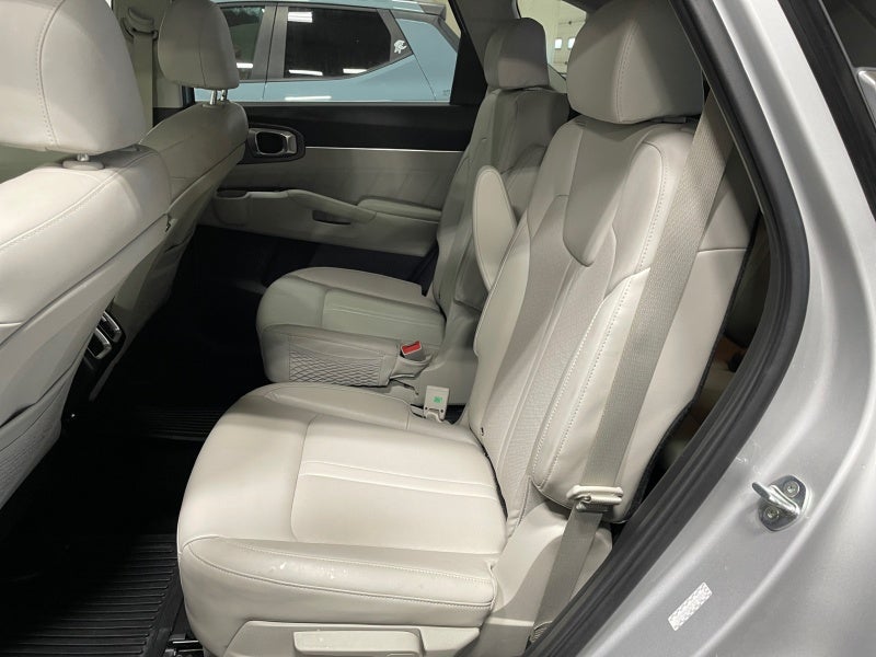 2022 Kia Sorento Plug-In Hybrid SX