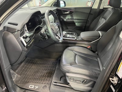 2024 Audi Q7 Premium Plus