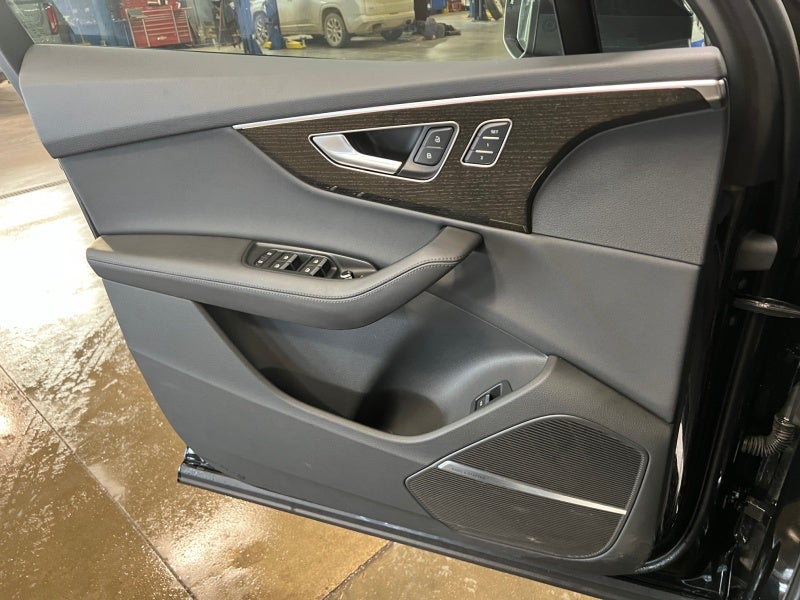 2024 Audi Q7 Premium Plus