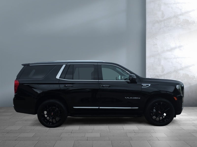 2022 GMC Yukon SLT