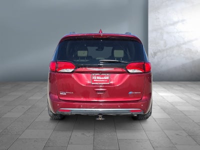 2017 Chrysler Pacifica Hybrid Platinum