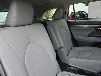 2023 Toyota Highlander Hybrid Limited