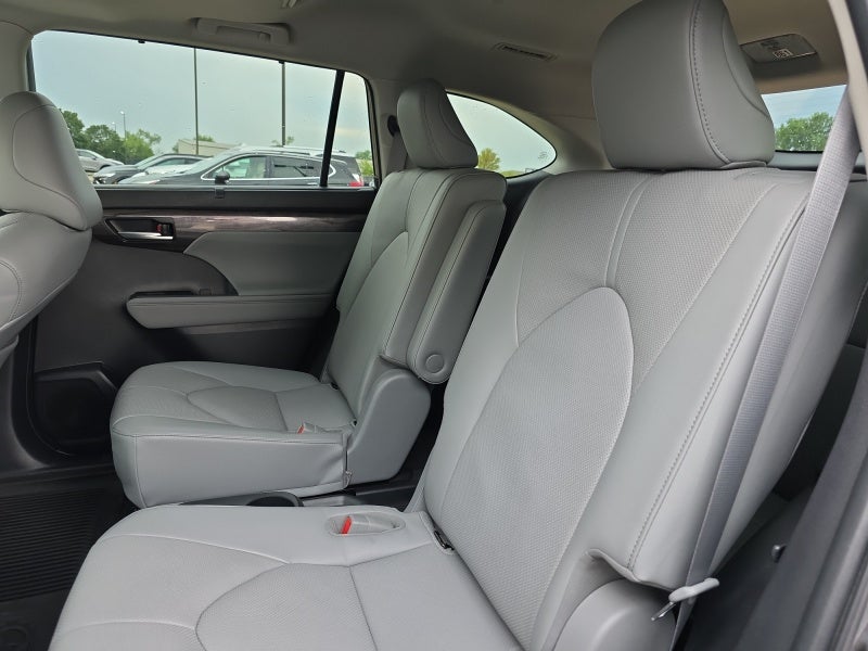 2023 Toyota Highlander Hybrid Limited