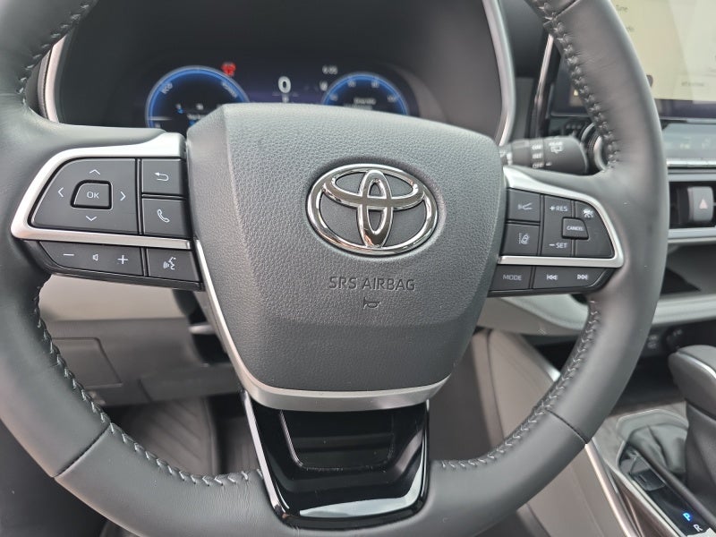 2023 Toyota Highlander Hybrid Limited