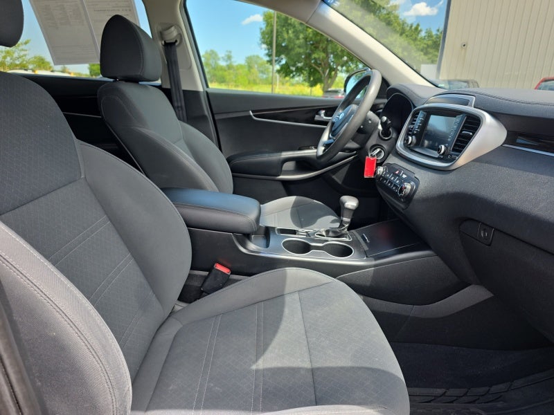 2020 Kia Sorento LX V6
