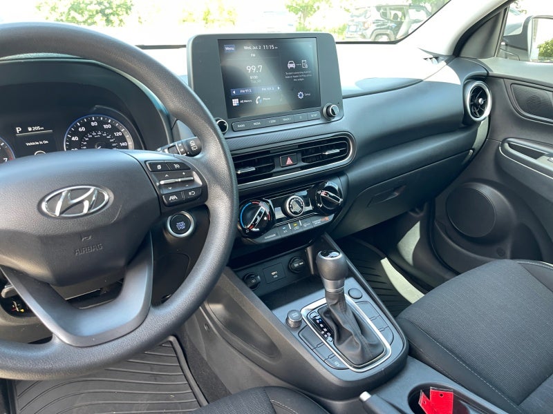 2022 Hyundai KONA SEL