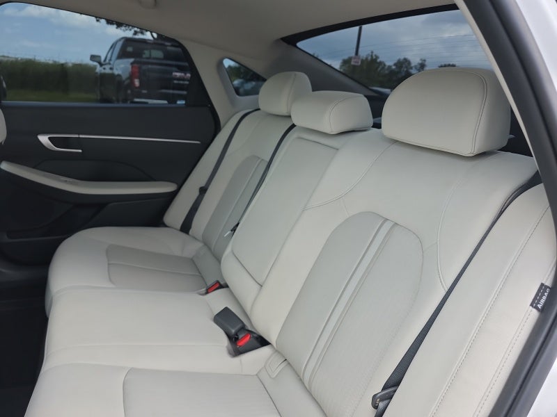 2025 Hyundai SONATA HYBRID SEL
