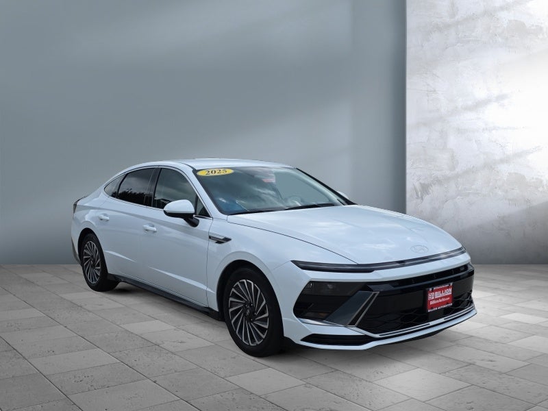 2025 Hyundai SONATA HYBRID SEL