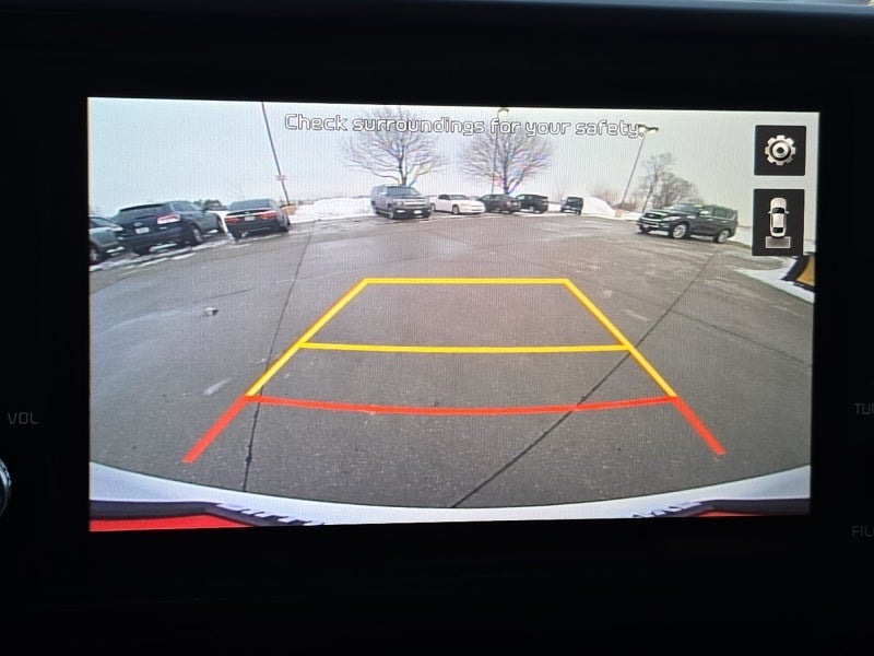 2022 Kia Carnival LX