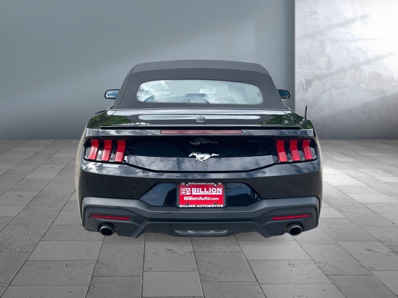 2025 Ford Mustang EcoBoost