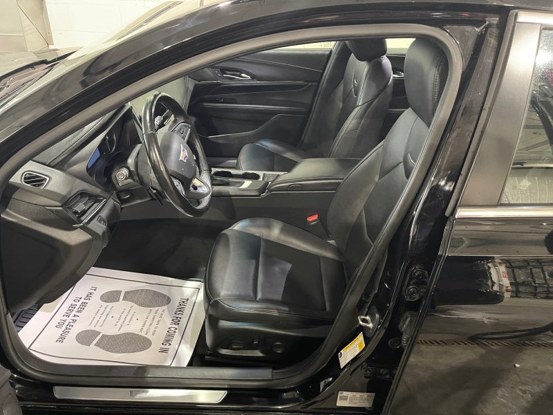 2023 Cadillac CT4 Premium Luxury