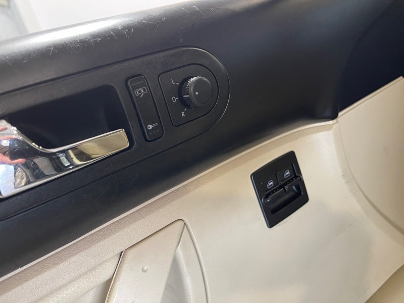 2007 Volkswagen New Beetle Coupe PKG2