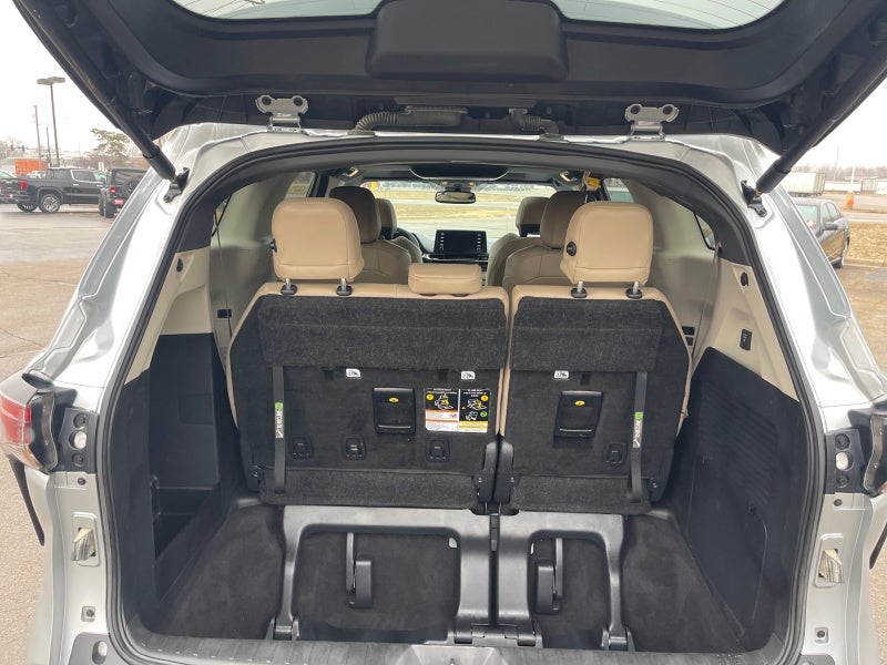 2024 Toyota Sienna XLE