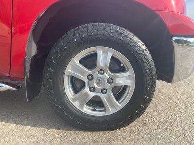 2013 Toyota Tundra 4WD Truck GRADE