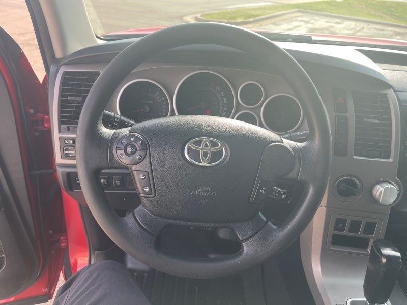 2013 Toyota Tundra 4WD Truck GRADE