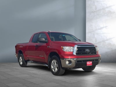 2013 Toyota Tundra 4WD Truck GRADE