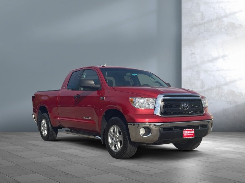 2013 Toyota Tundra 4WD Truck GRADE